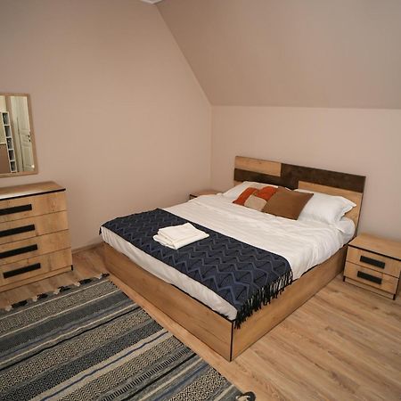 Grandpa House - Studio App.2 Tirana Esterno foto